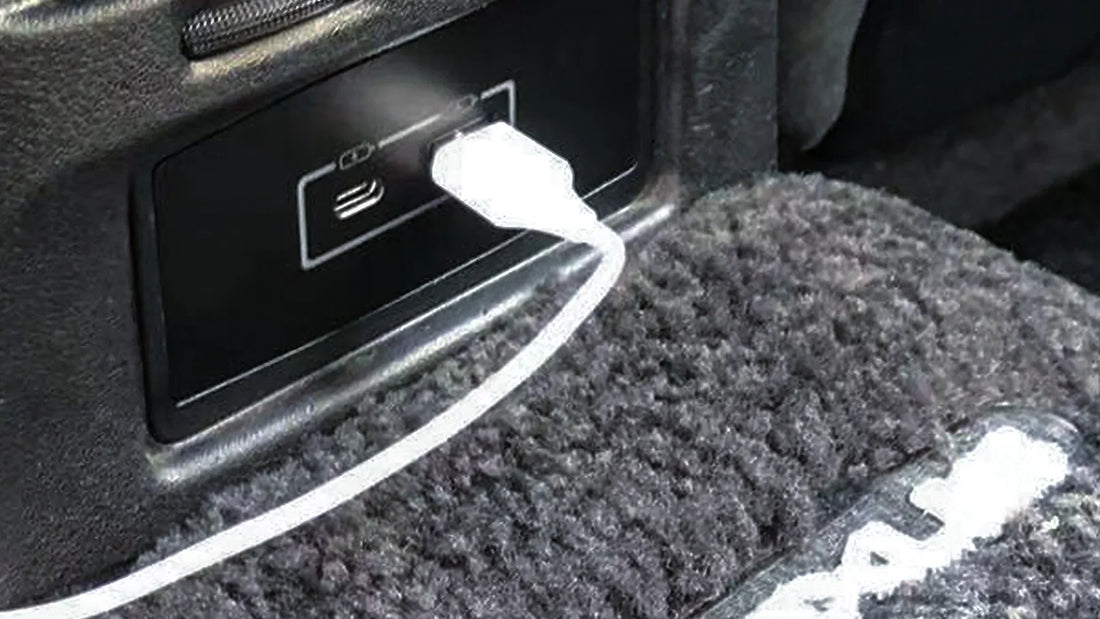 Lexus車充推薦｜後排出風口USB+Type-C雙孔3.0快充 IS/GS專用